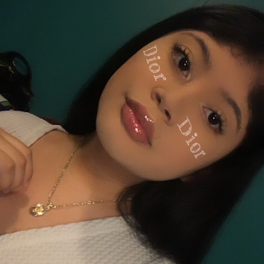 Meet your Posher, Janeth